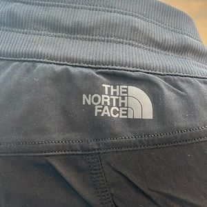 North face womens capris